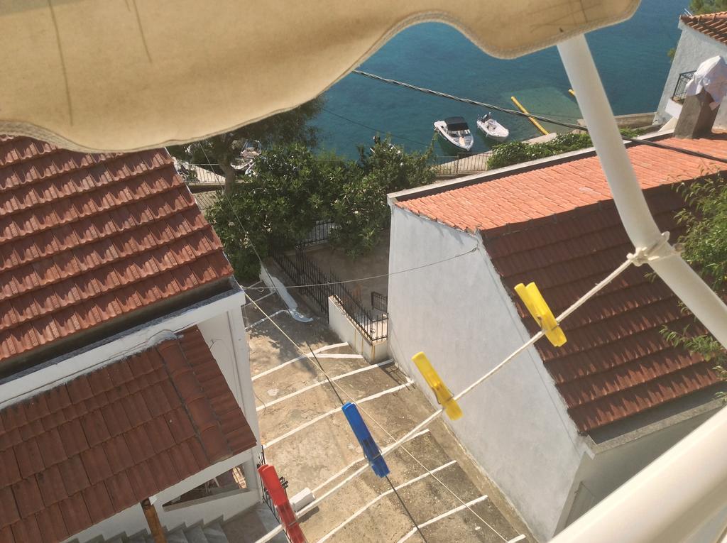 Kostas Rooms Votsi  Eksteriør billede