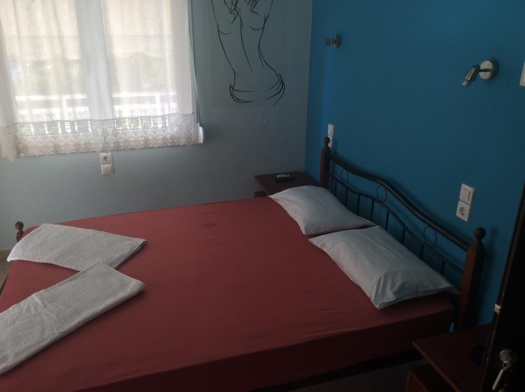 Kostas Rooms Votsi  Eksteriør billede